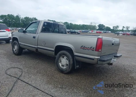 1998 GMC Sierra 1500 Sl Wideside z USA, uszkodzony, nr VIN 1GTEK14M4WE545097